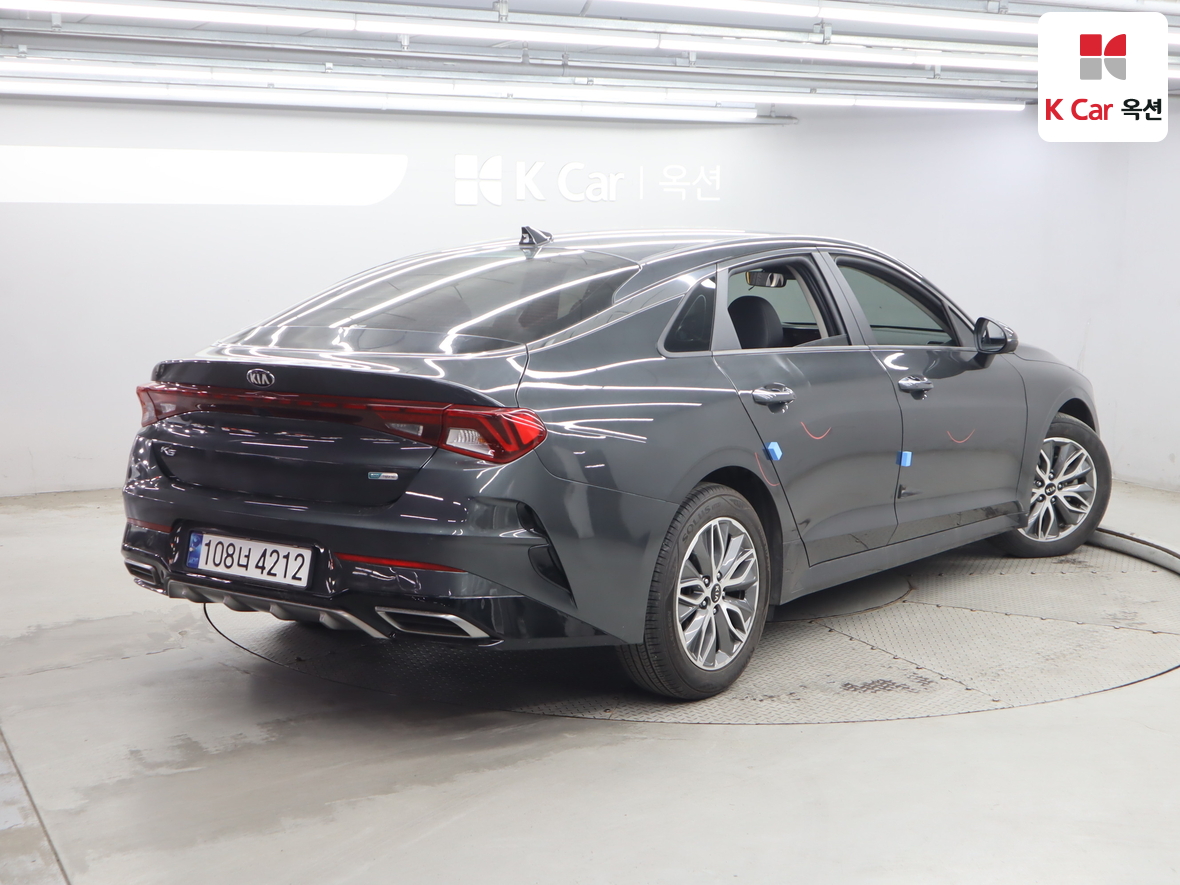 Kia K5 - 2