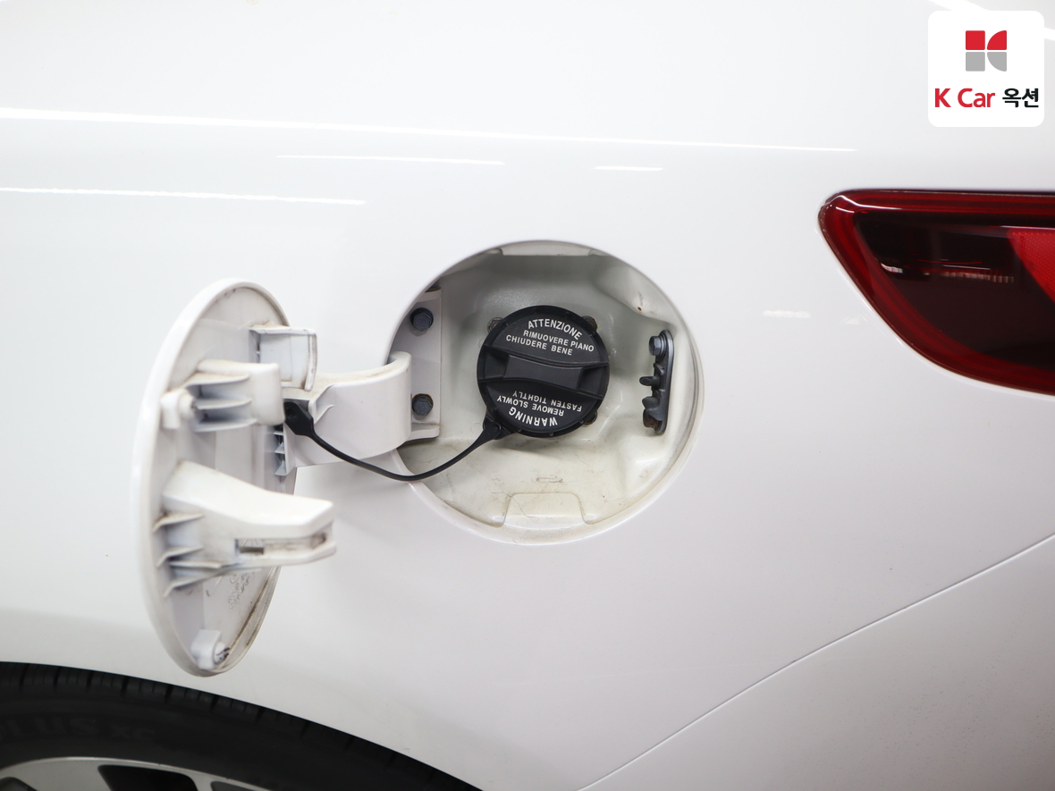 كيا K5 2018 - صورة 24