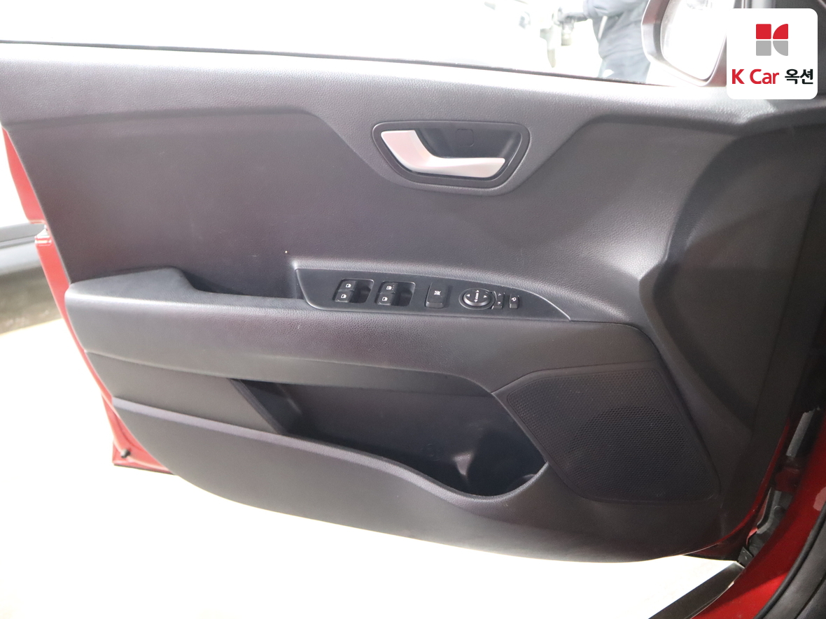 كيا ستونيك 2019 - صورة 8