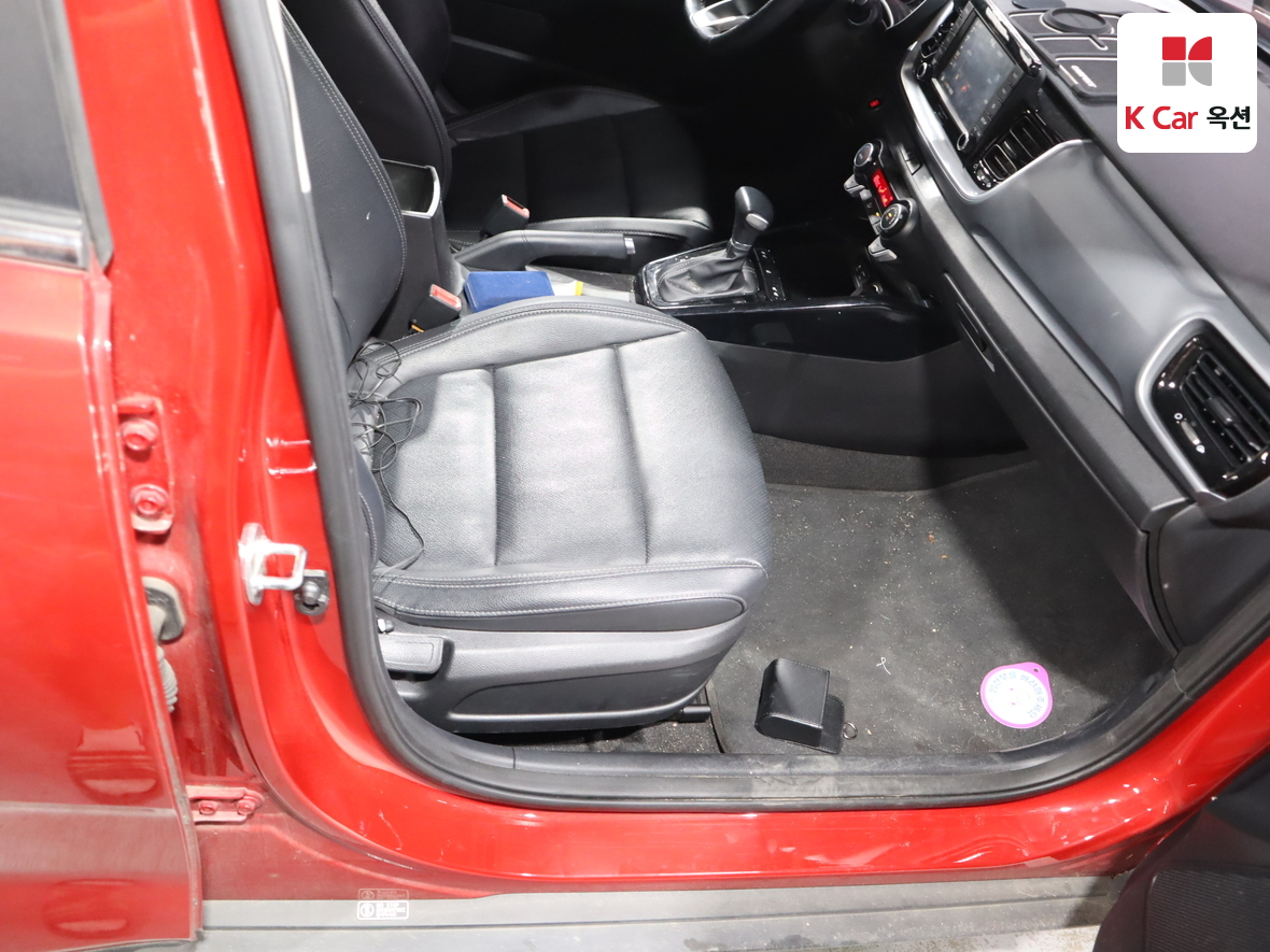 كيا ستونيك 2019 - صورة 30