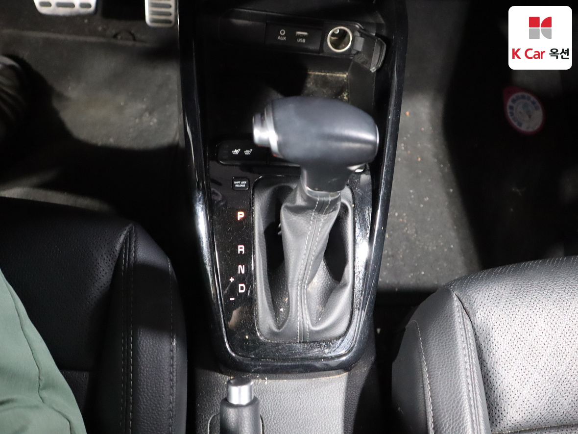 كيا ستونيك 2019 - صورة 16