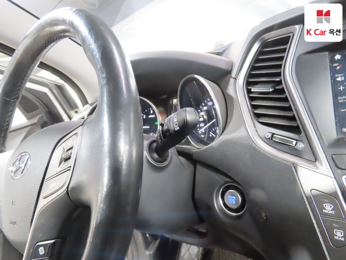 Hyundai Santa Fe 2016 - Image 11