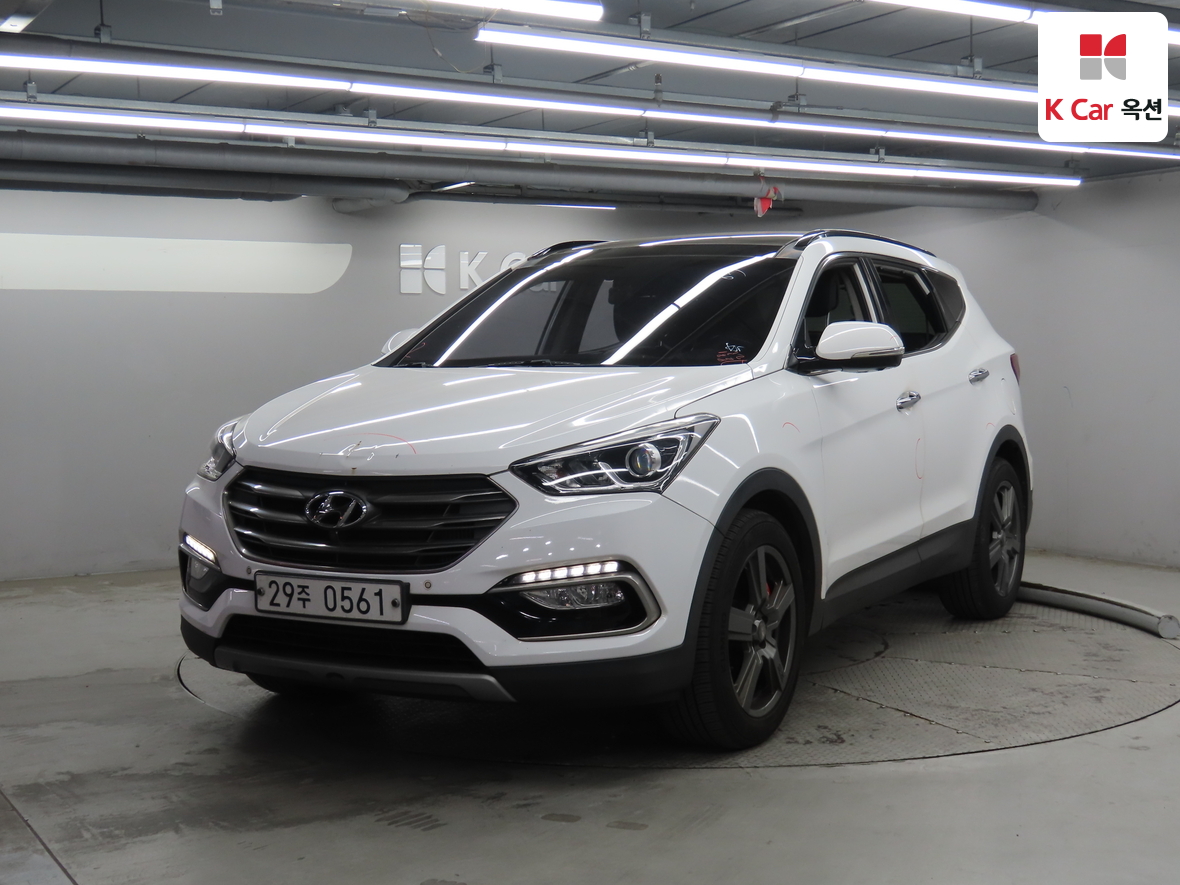 Hyundai Santa Fe 2016 - Image 1