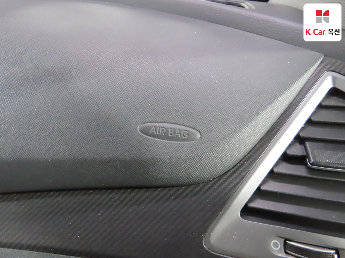 Hyundai Santa Fe 2016 - Image 33