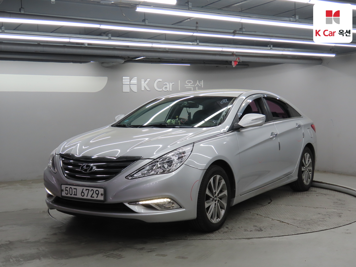 Hyundai Sonata 2014 - Image 1