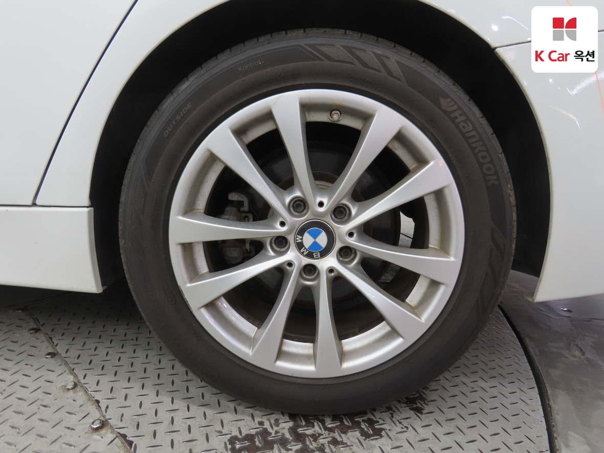 BMW 3 시리즈 2018 - 이미지 41