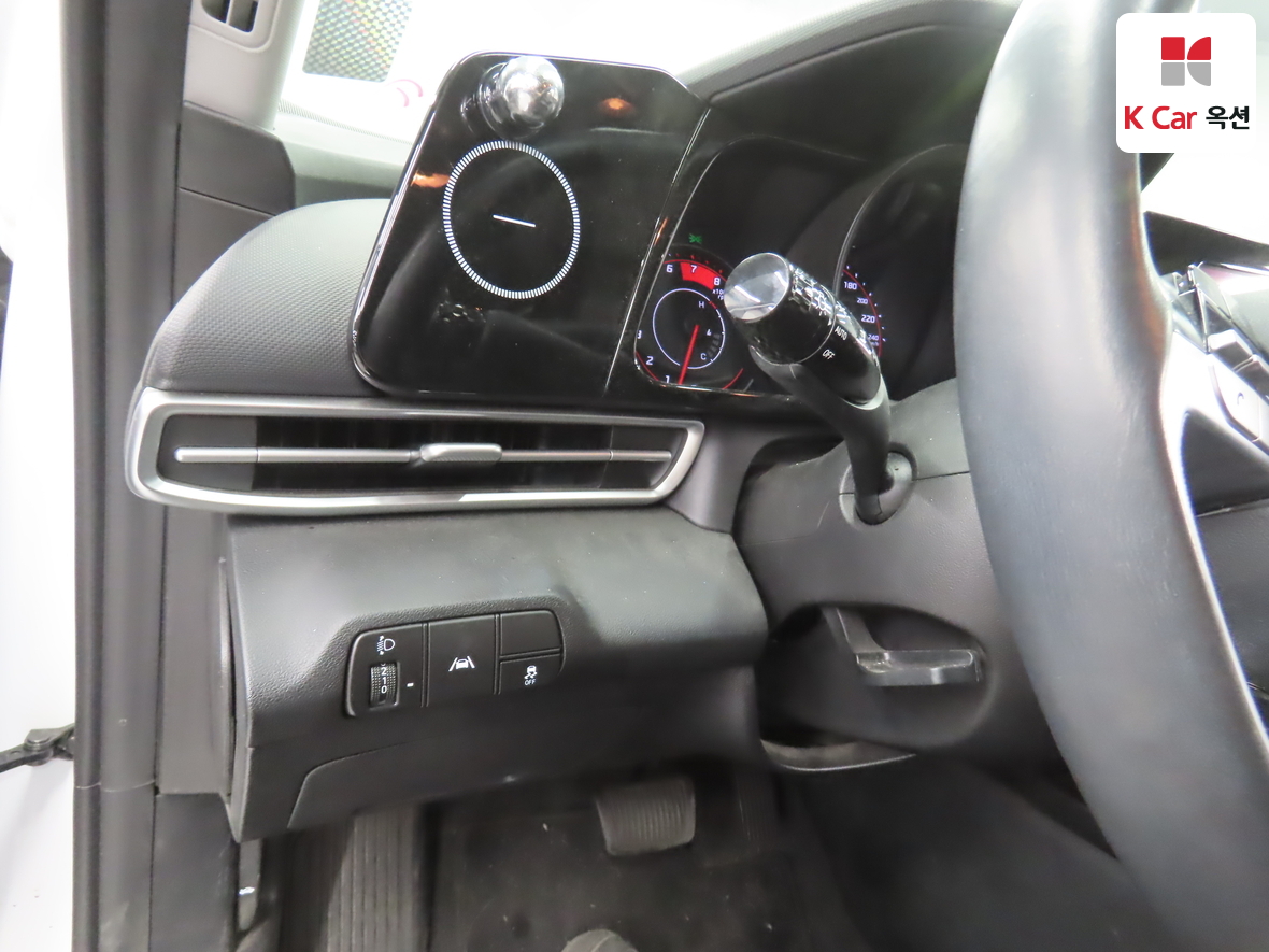 Hyundai Elantra - 9
