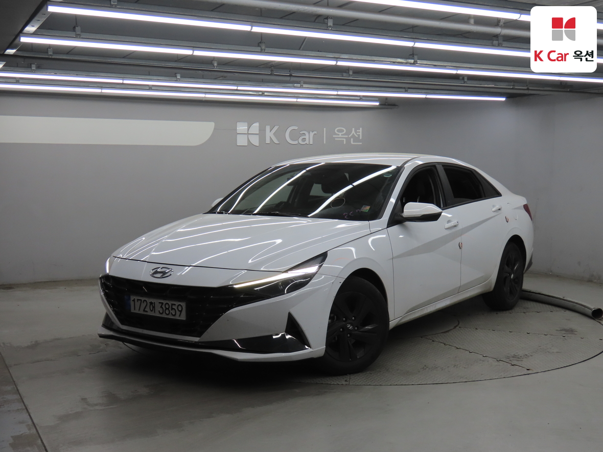 Hyundai Elantra - 1