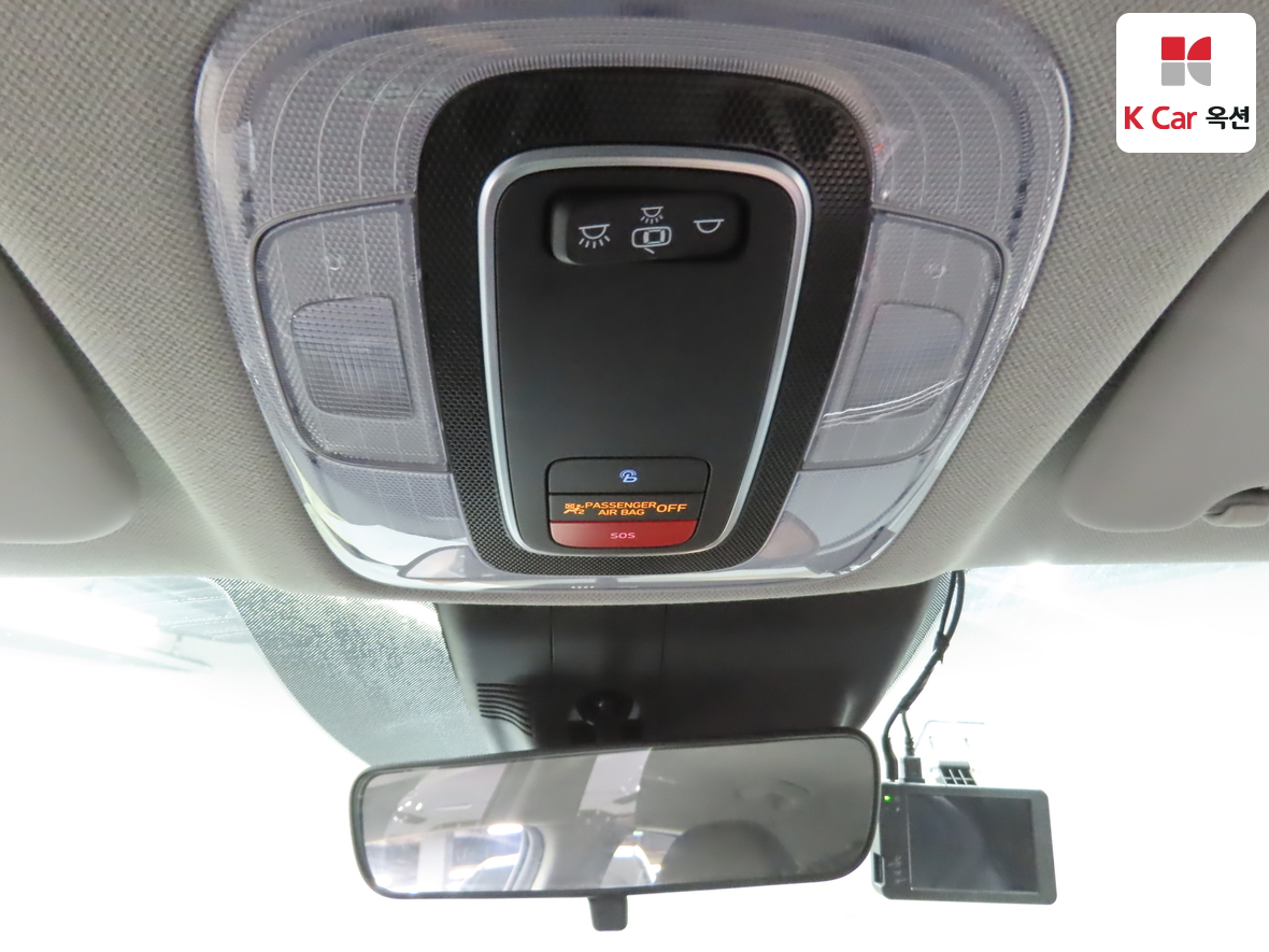 Hyundai Elantra - 12