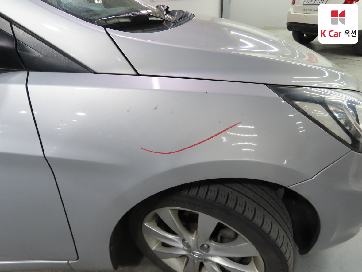 Hyundai Accent 2013 - Image 43