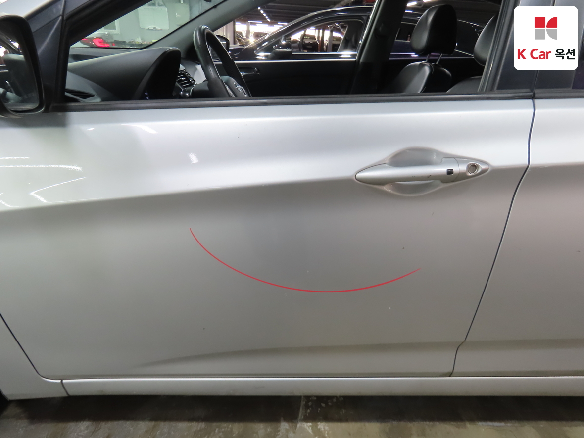 Hyundai Accent 2013 - Image 38