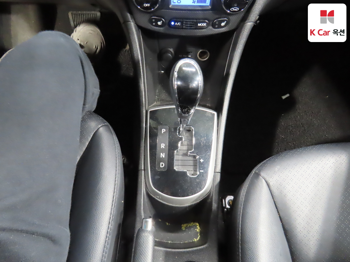 Hyundai Accent 2013 - Image 16