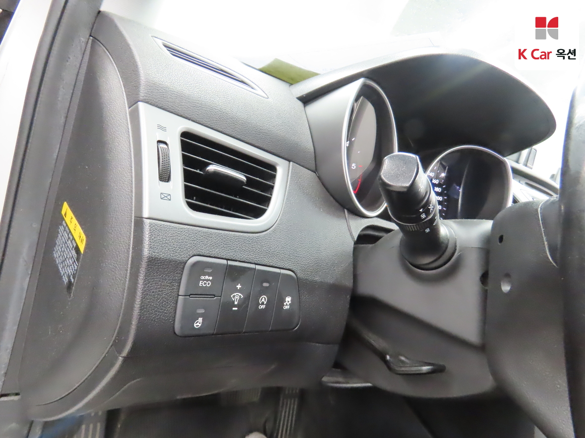 Hyundai Elantra 2014 - Image 9