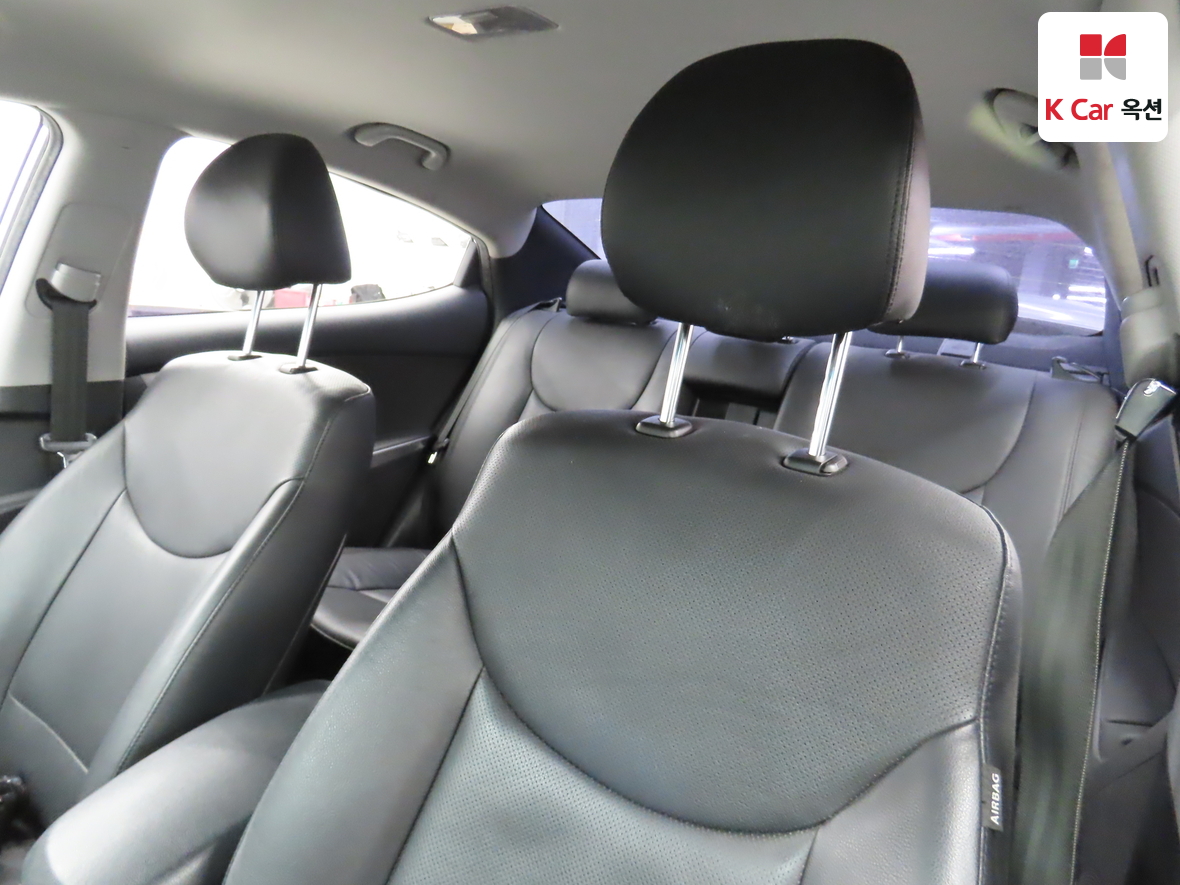Hyundai Elantra 2014 - Image 20