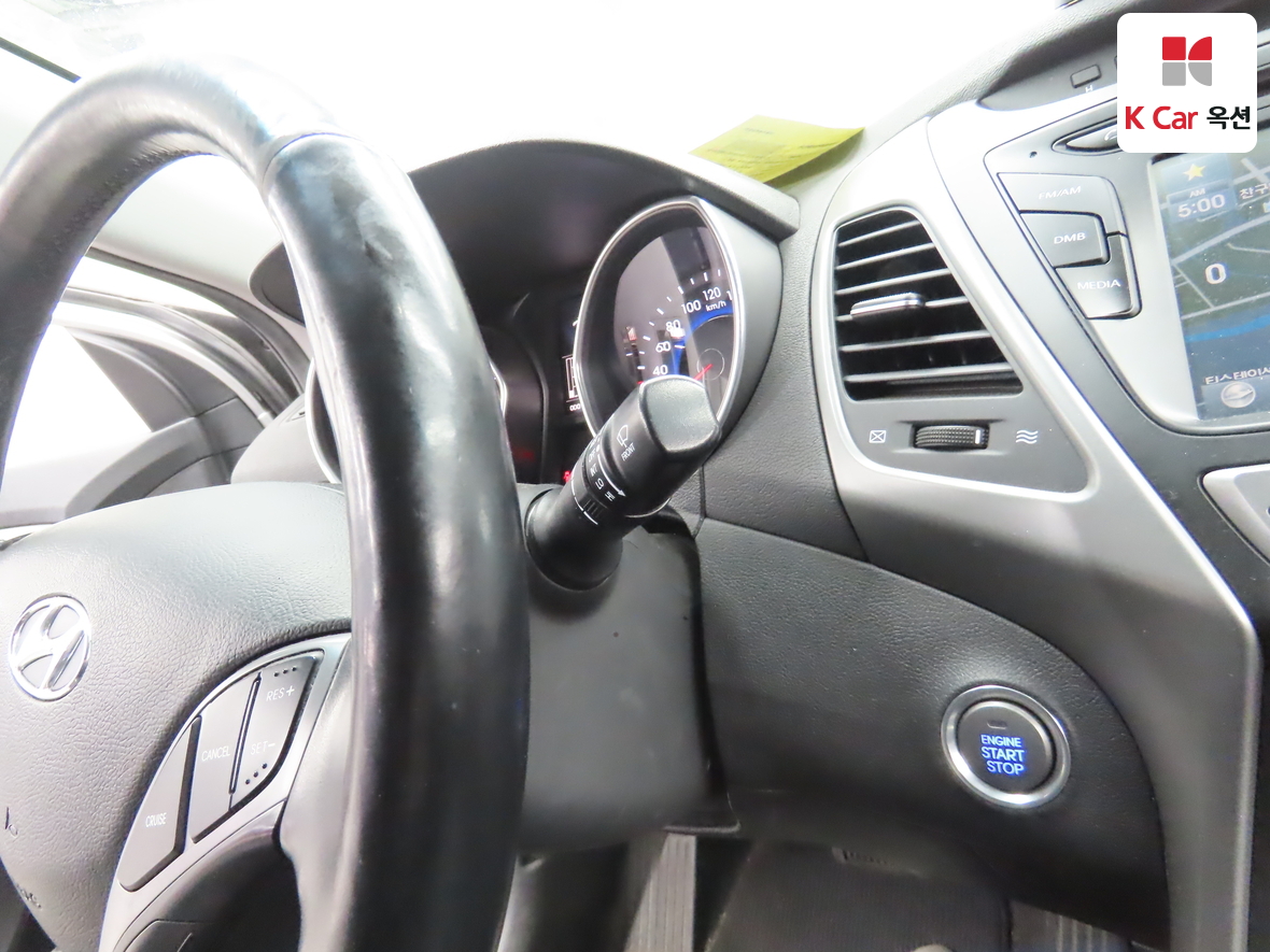 Hyundai Elantra 2014 - Image 11