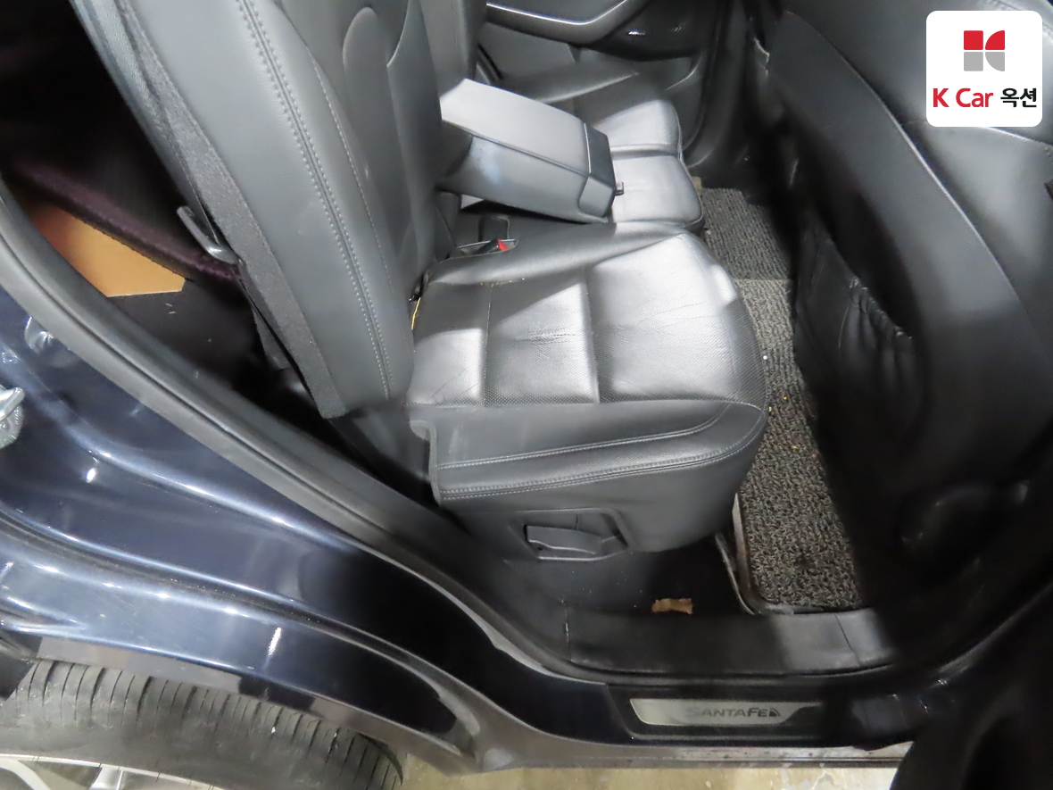 Hyundai Santa Fe - 32