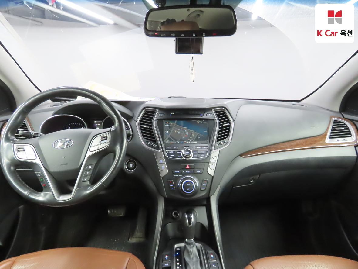 Hyundai Santa Fe - 3