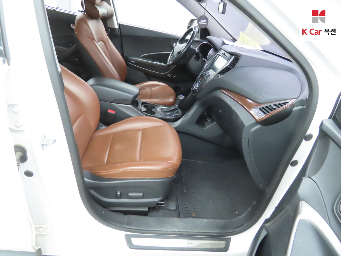 Hyundai Santa Fe - 31