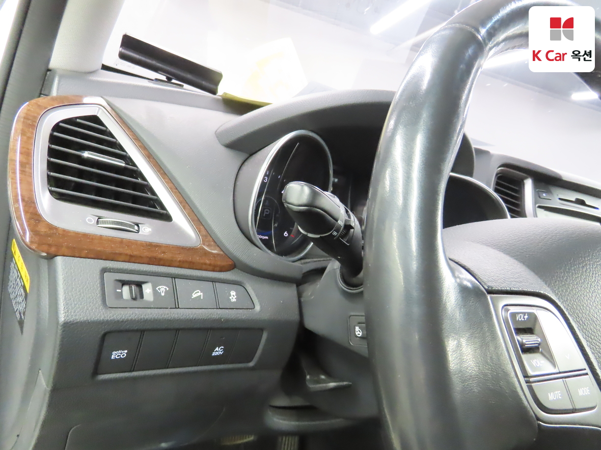 Hyundai Santa Fe - 9