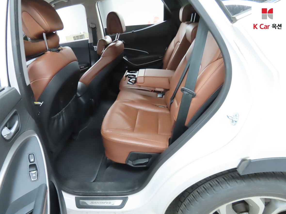 Hyundai Santa Fe - 24