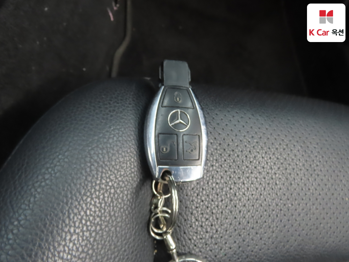 مرسيدس بنز سي كلاس - 18