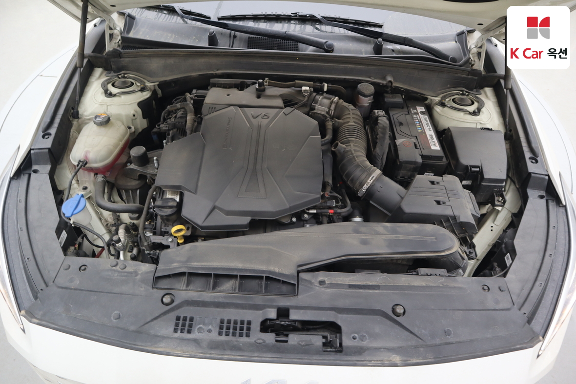 Kia K8 - 32