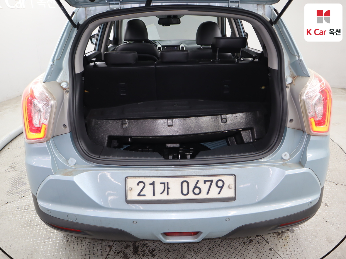 KG Mobility Tivoli 2015 - Image 26
