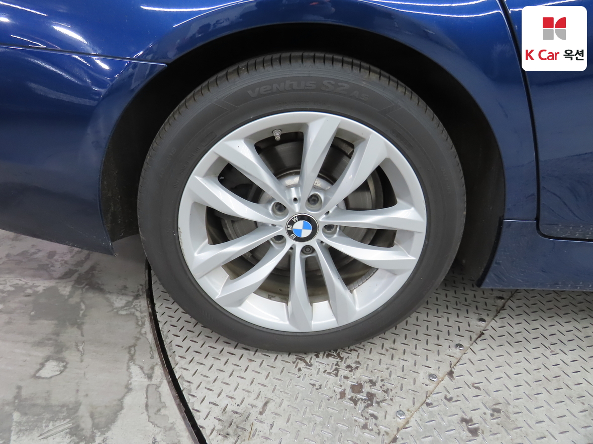 BMW 5 Series - 46