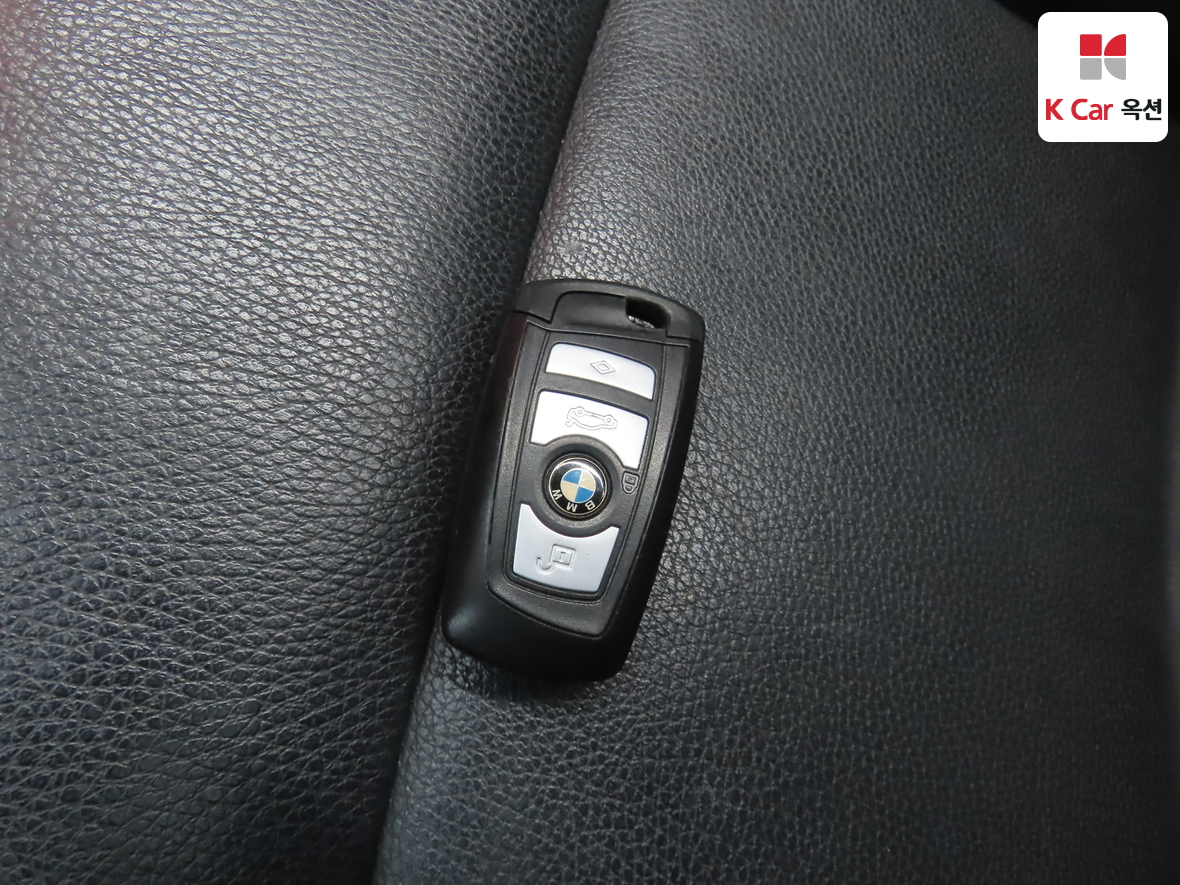 BMW 5 Series - 17