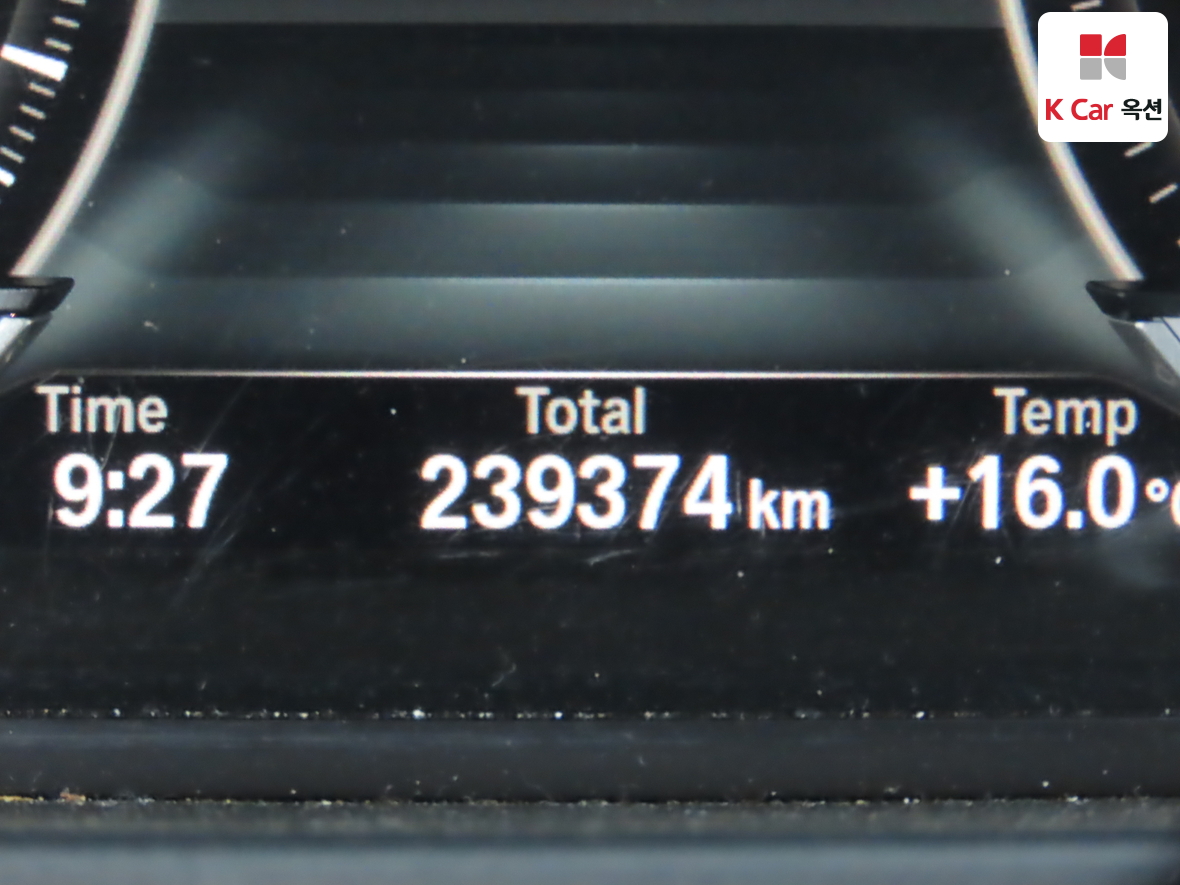 BMW 5 Series - 4