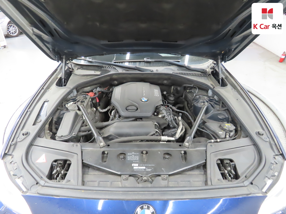 BMW 5 Series - 35