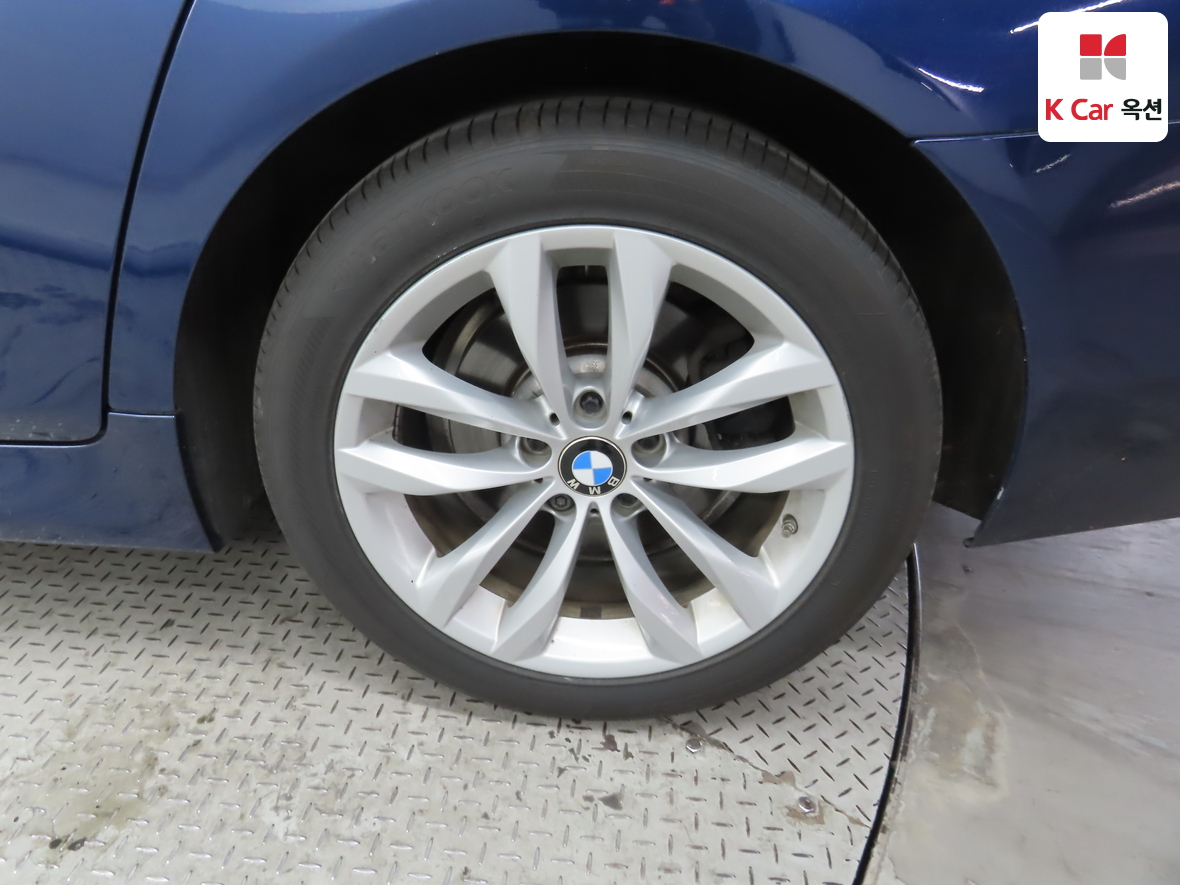 BMW 5 Series - 45