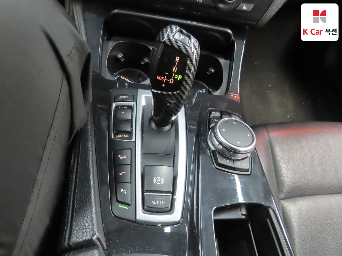 BMW 5 Series - 16