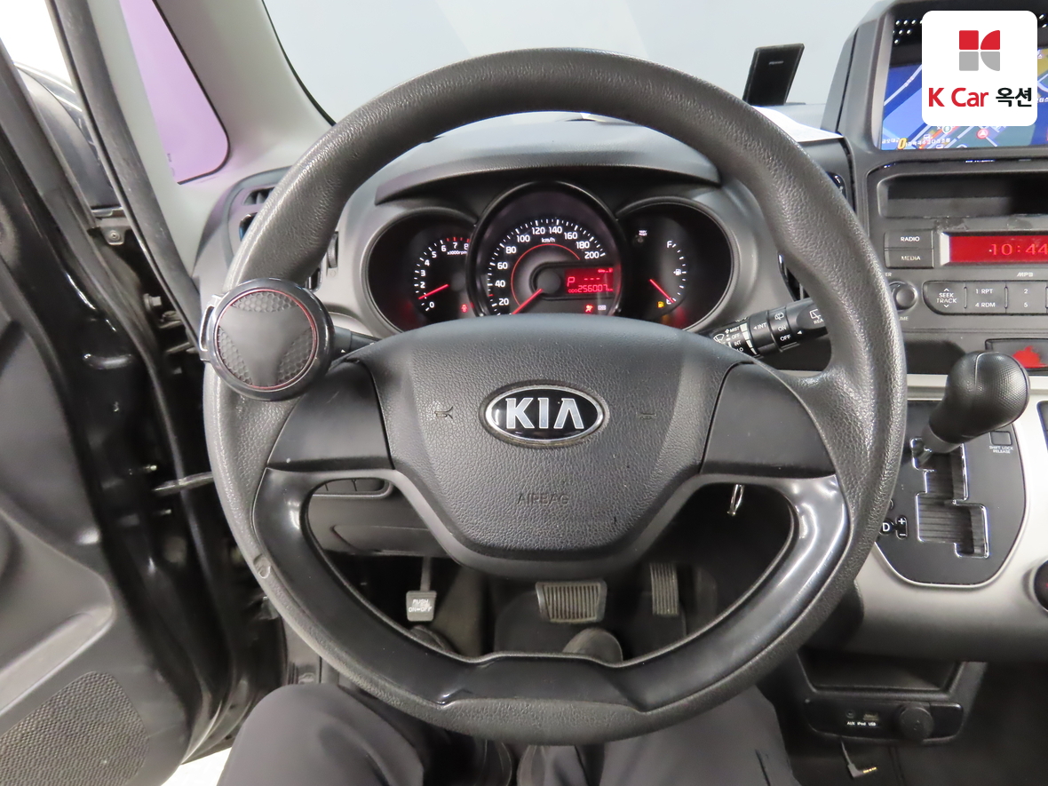 Kia Ray - 10