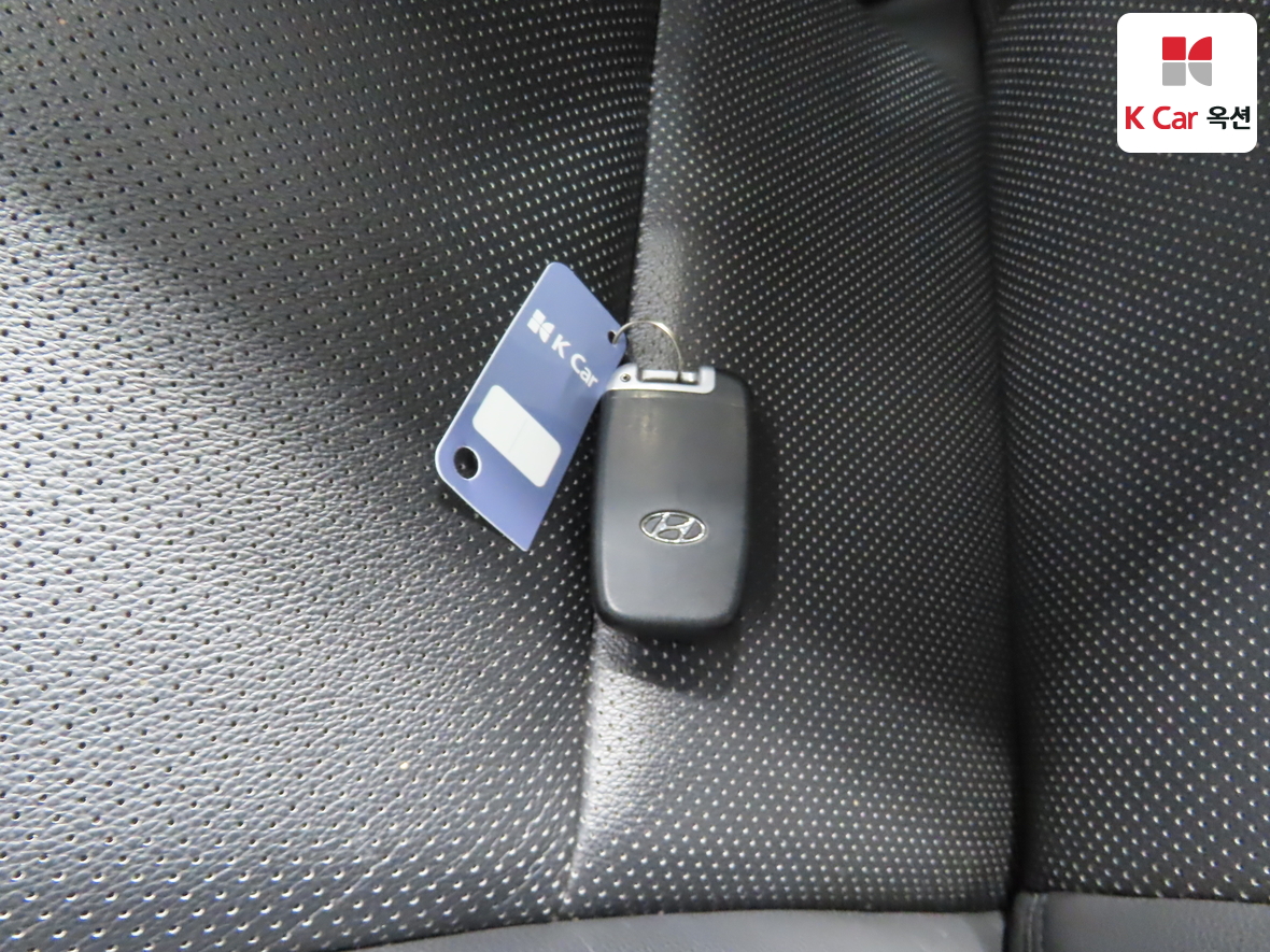 Hyundai Sonata 2012 - Image 17
