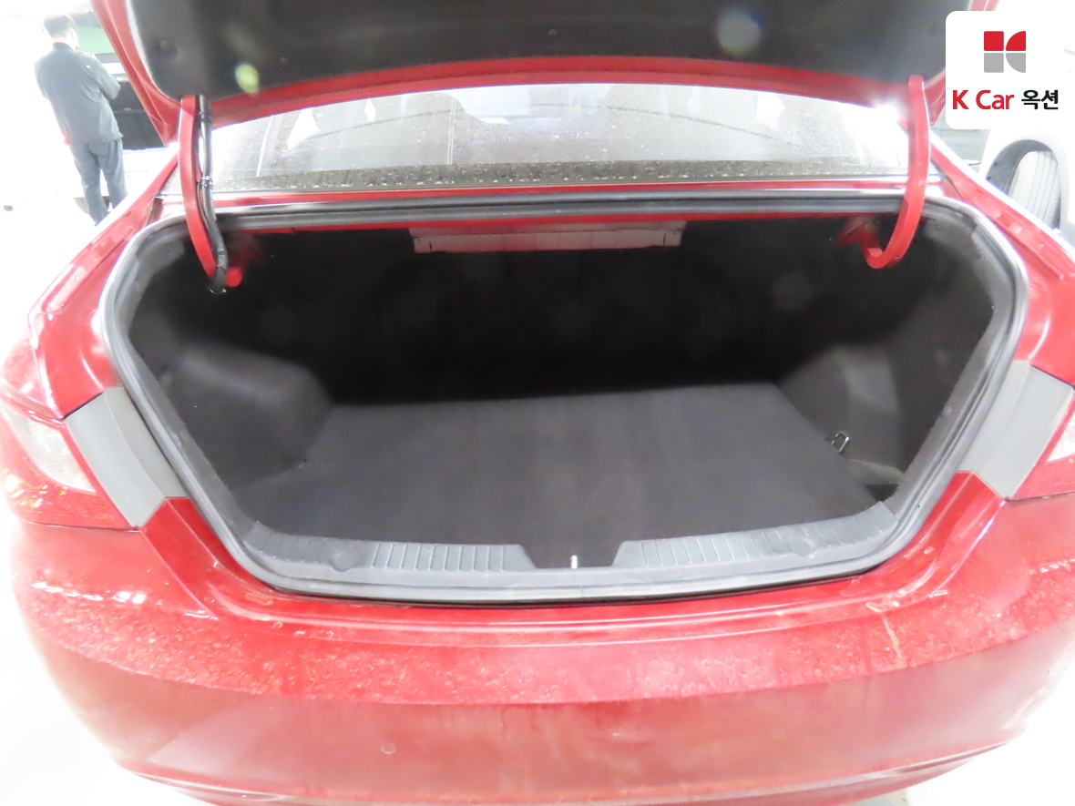 Hyundai Sonata 2012 - Image 25