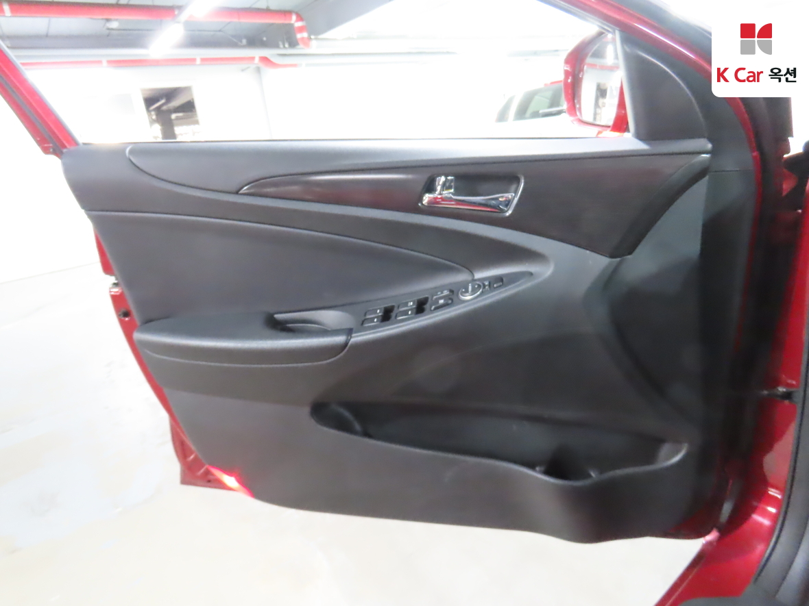 Hyundai Sonata 2012 - Image 8