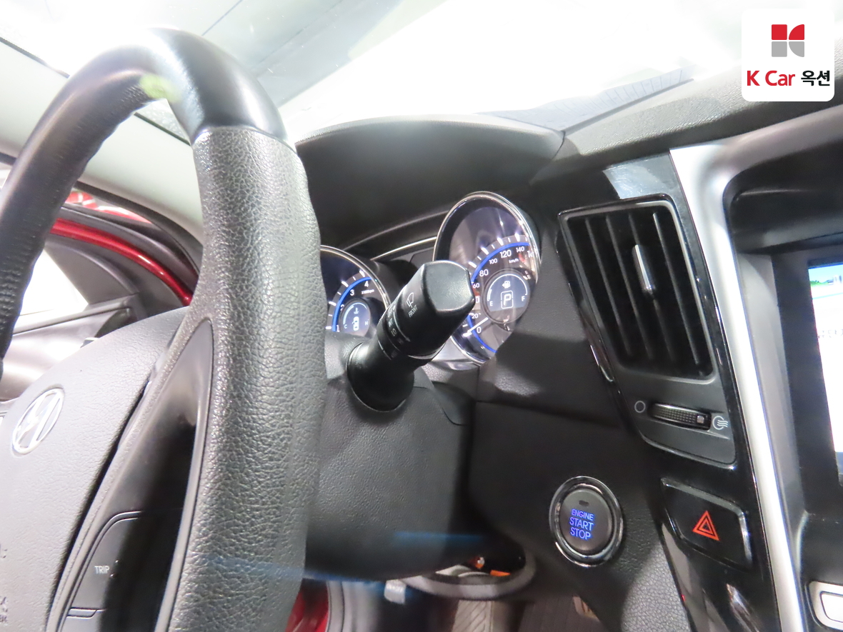 Hyundai Sonata 2012 - Image 11