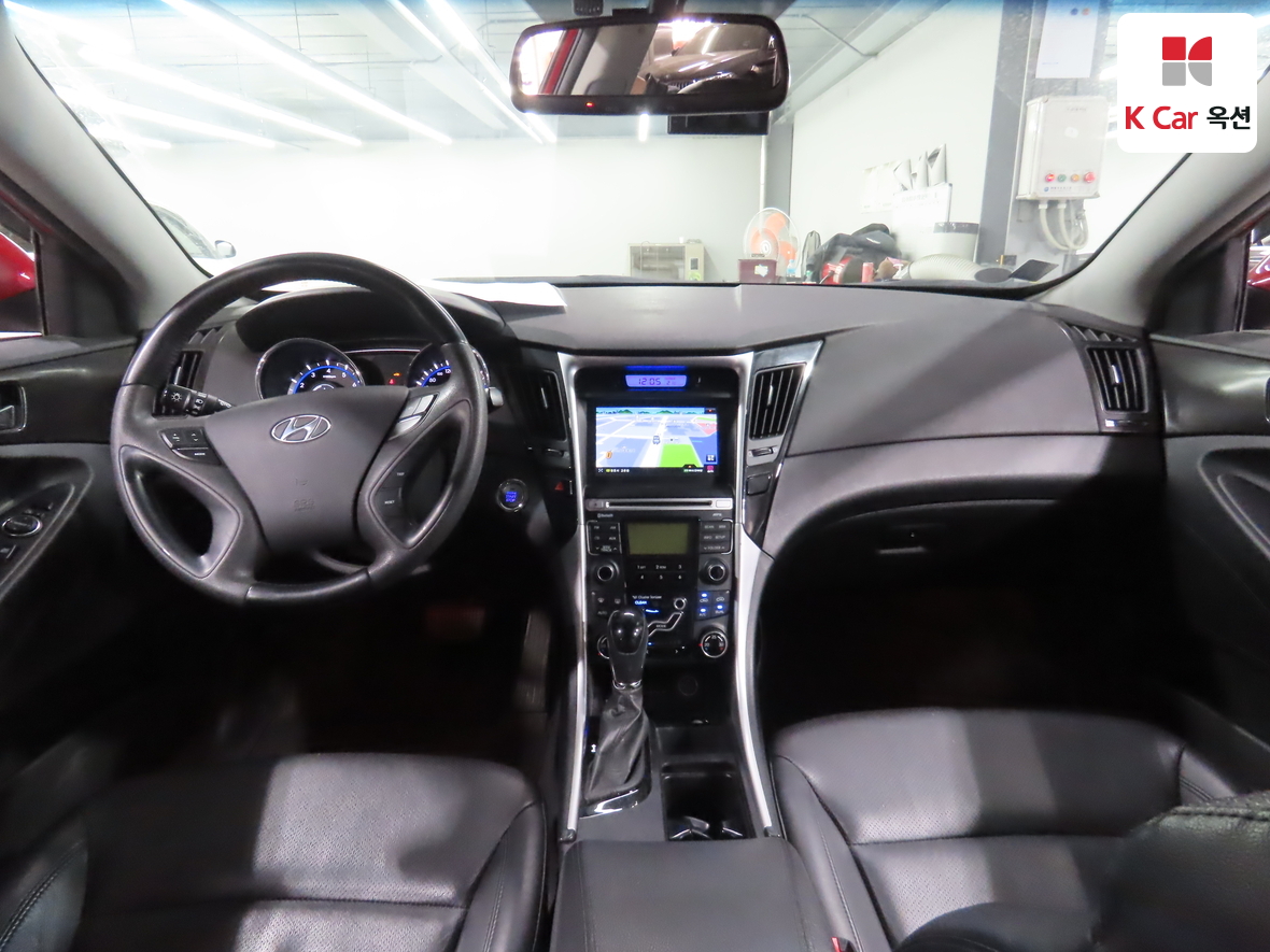 Hyundai Sonata 2012 - Image 3