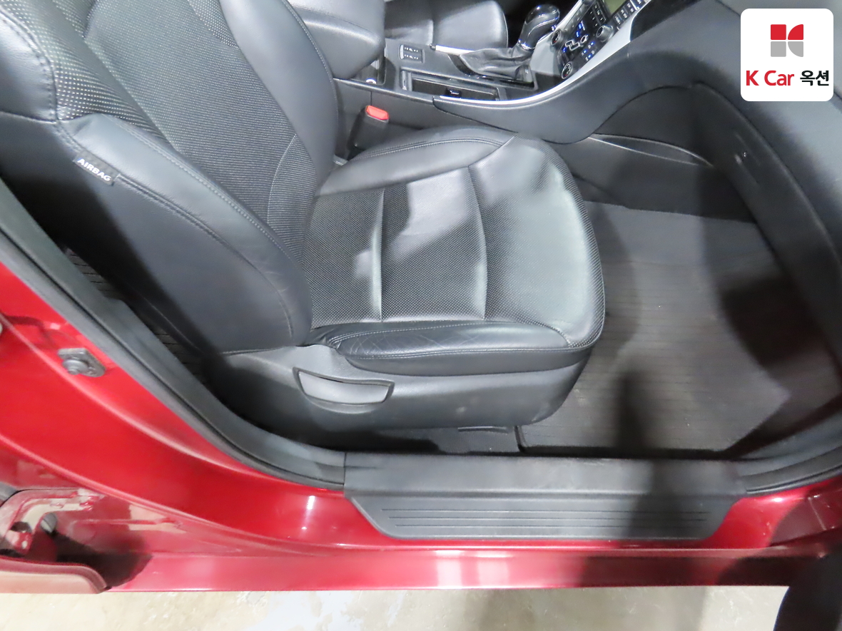 Hyundai Sonata 2012 - Image 29