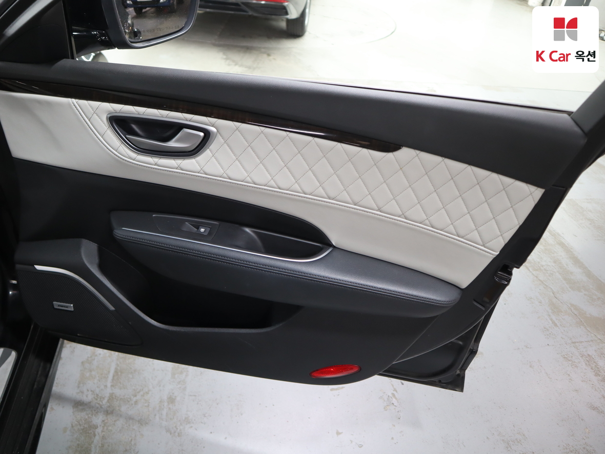 Renault Samsung SM6 2016 - Image 27
