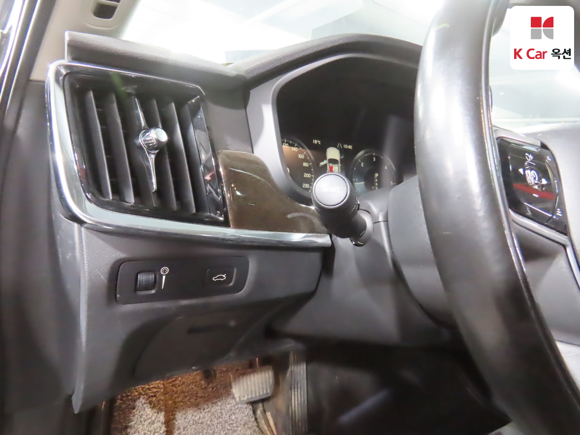 Volvo Volvo - 9