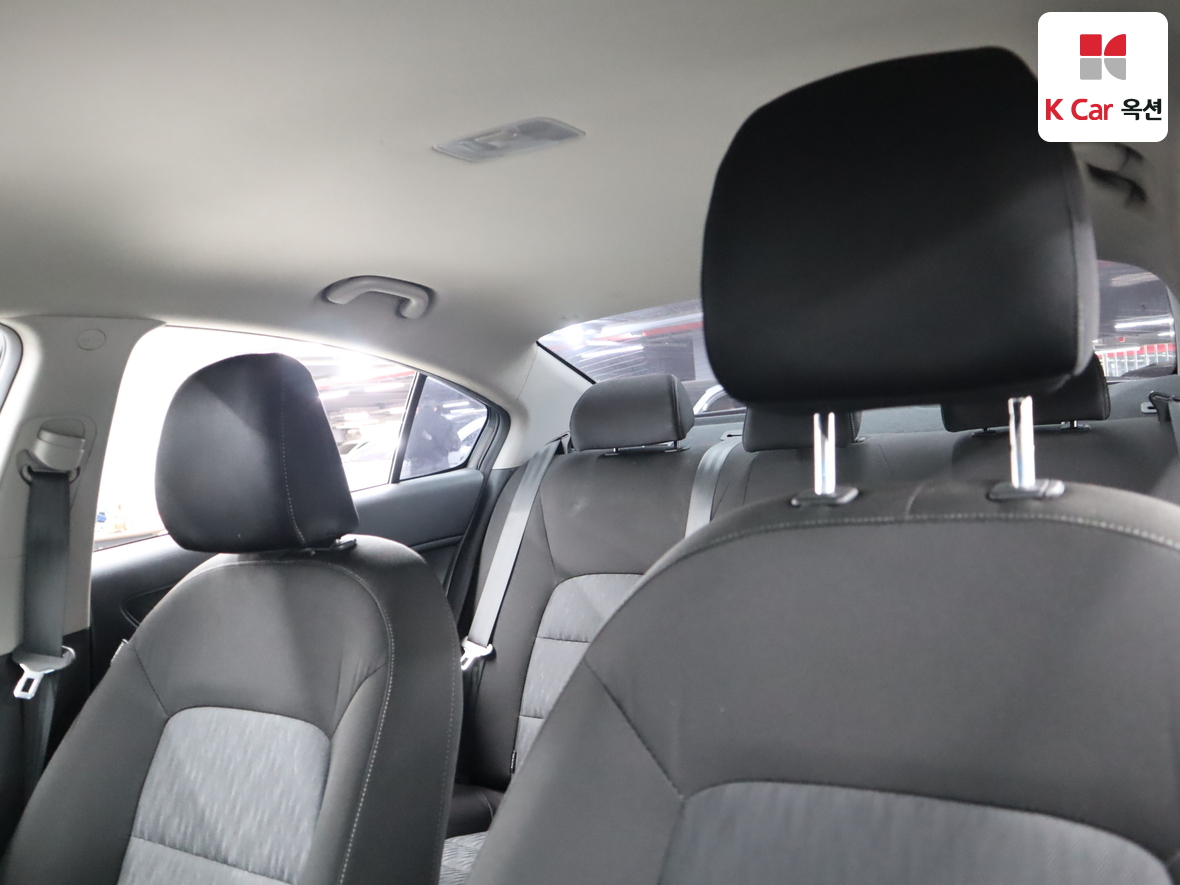 Kia K3 2013 - Image 19