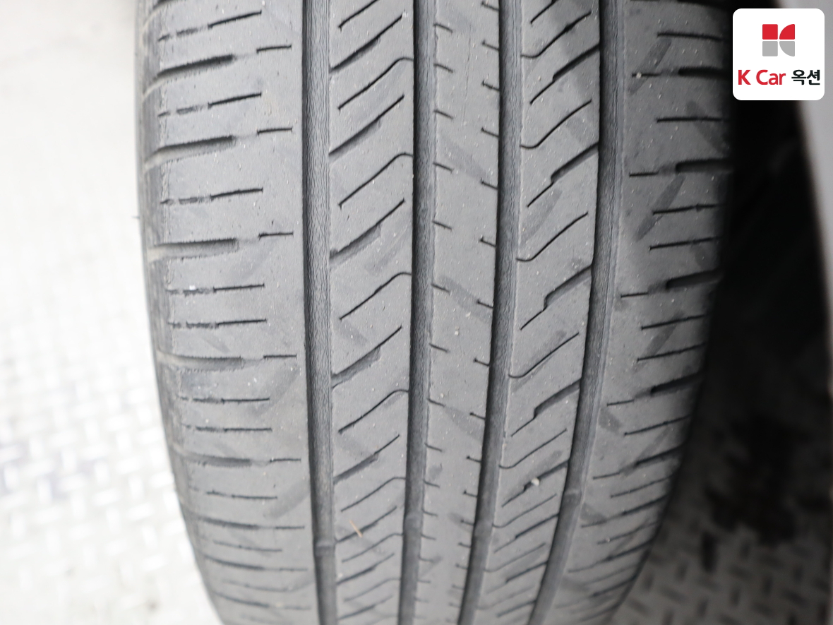 Kia K3 2013 - Image 31