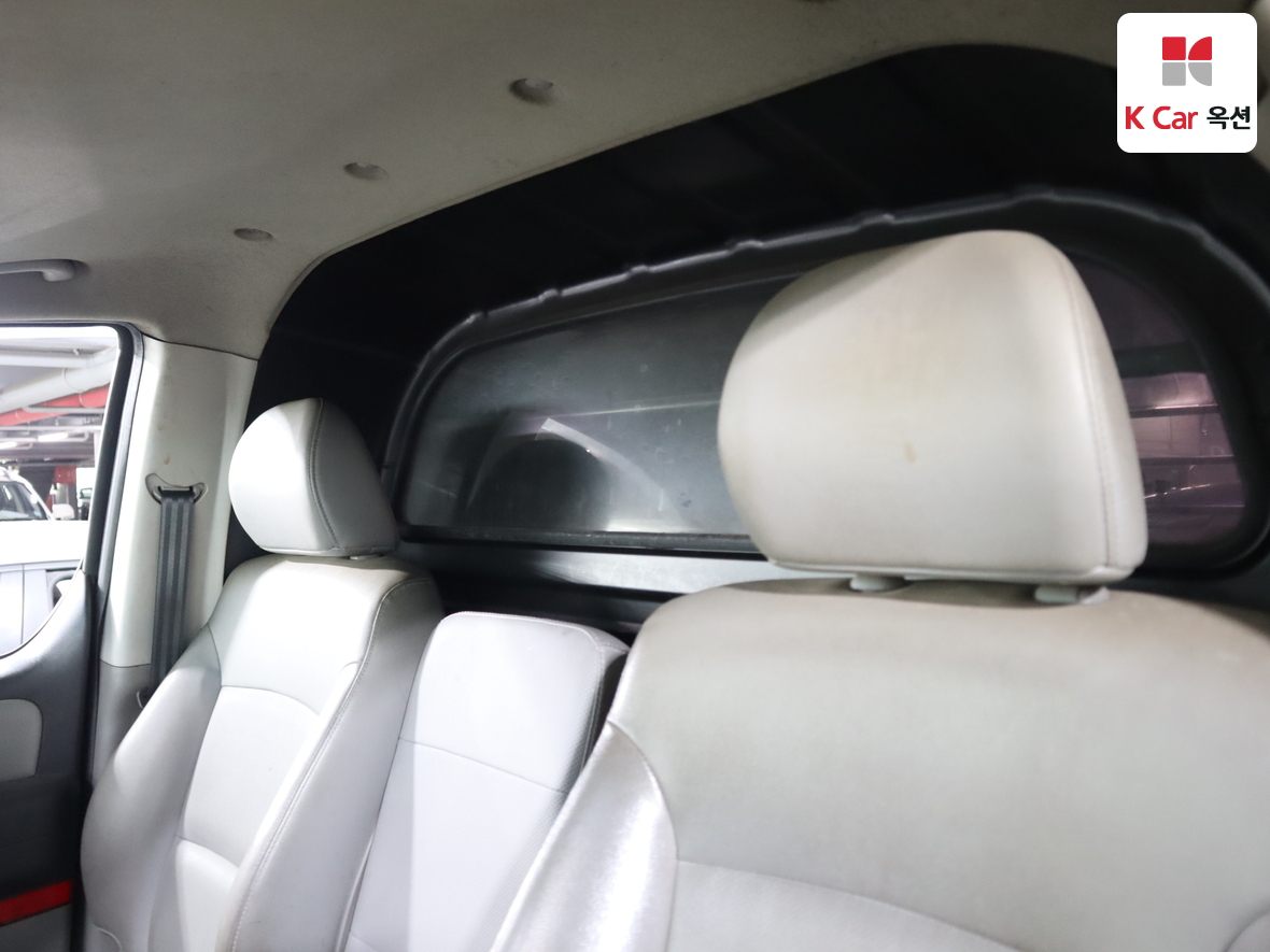 Hyundai Grand Starex - 19