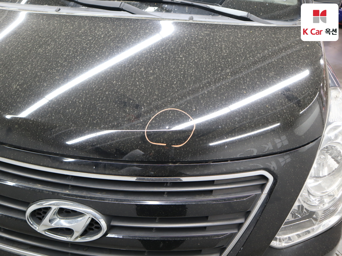 Hyundai Grand Starex - 34