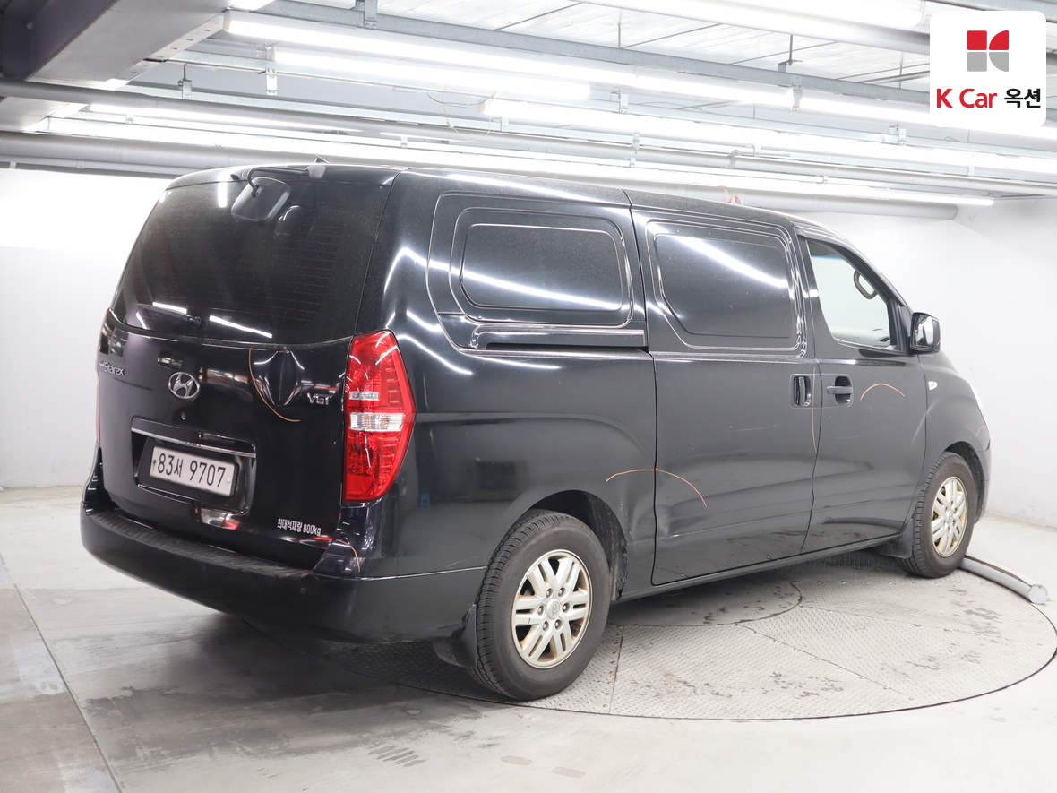 Hyundai Grand Starex - 2