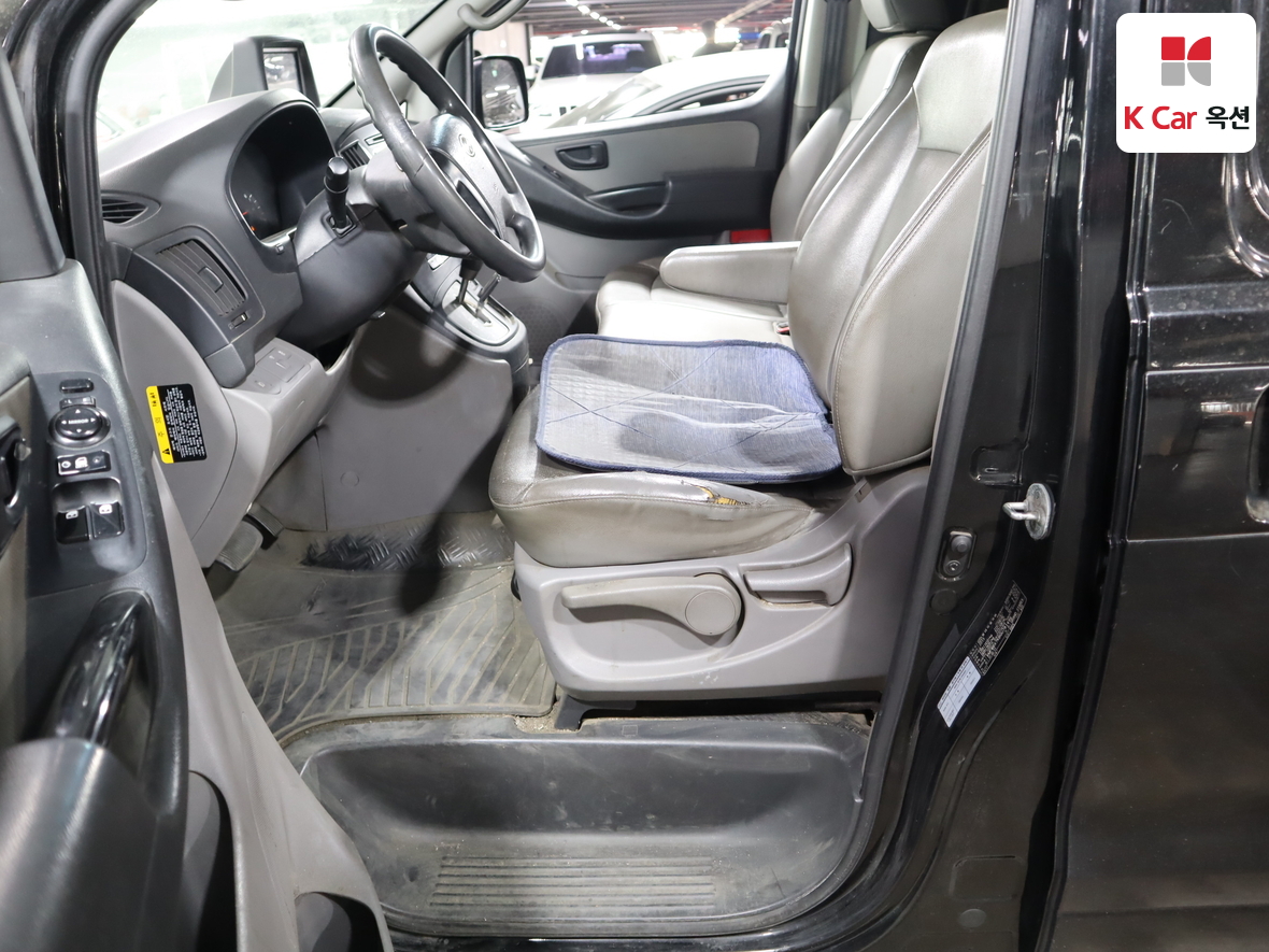 Hyundai Grand Starex - 18