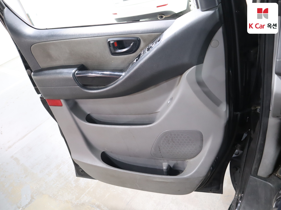 Hyundai Grand Starex - 8