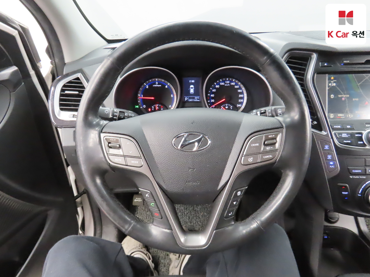 Hyundai Santa Fe - 10